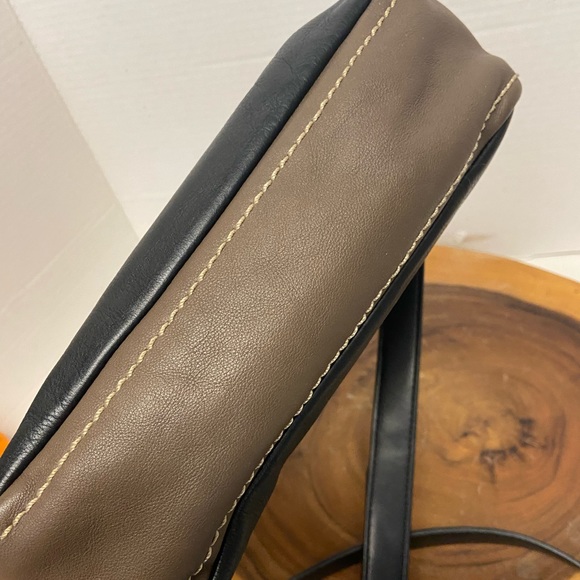 Marc Jacobs Leather Crossbody Shoulder bag - Picture 9 of 11